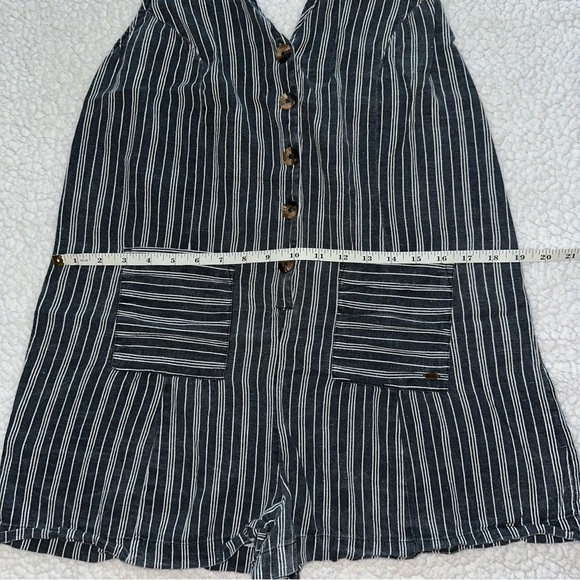 O’Neill halter romper jumper shorts jumpsuit striped buttons tie straps beach M - Picture 7 of 9
